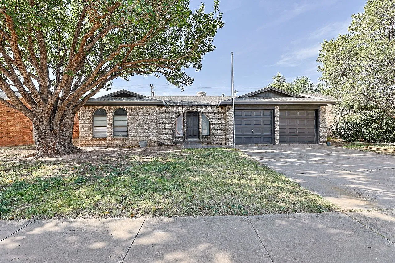 3 bed, 2.0 bath, 1496 sqft, $1,550 — Photo 1
