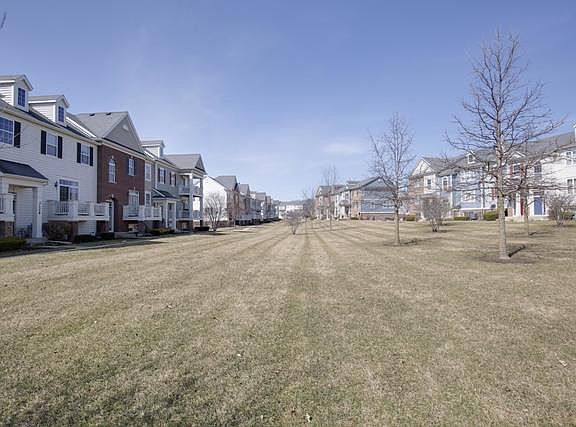 2nd image of 3093 Valley Falls St #3093