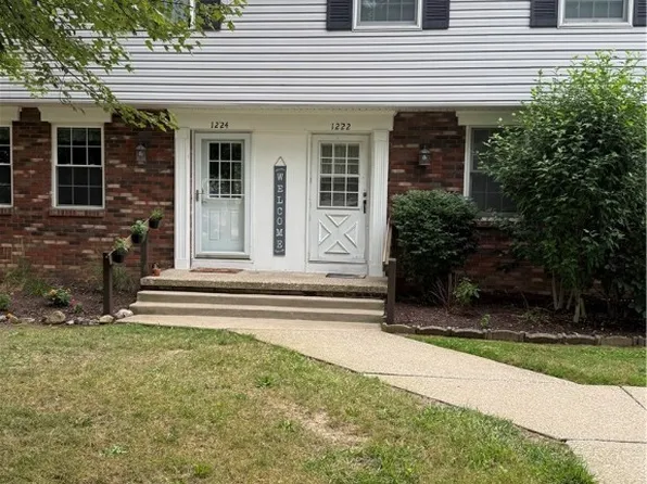 1222 N Carpenter Rd, Brunswick, OH 44212