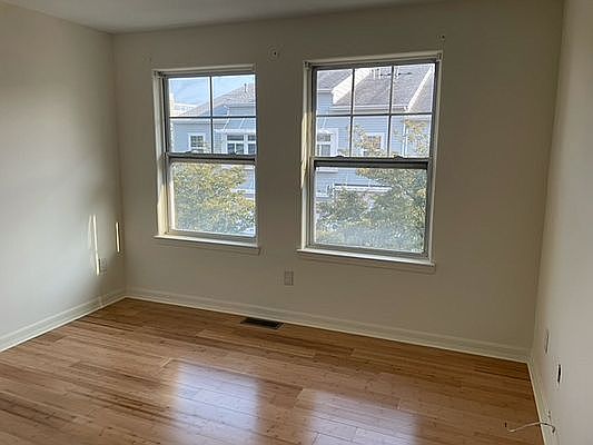 3rd image of 7305 Lighthouse Dr #2