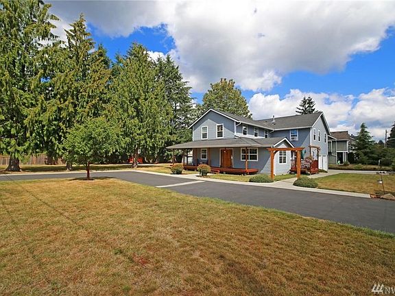 2nd image of 6206 NE 198th St