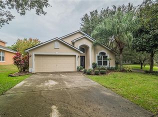 13225 Whisper Bay Dr, Clermont, FL 34711