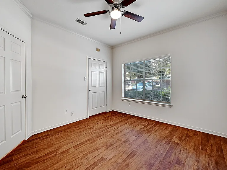 600 Leah Avenue 035