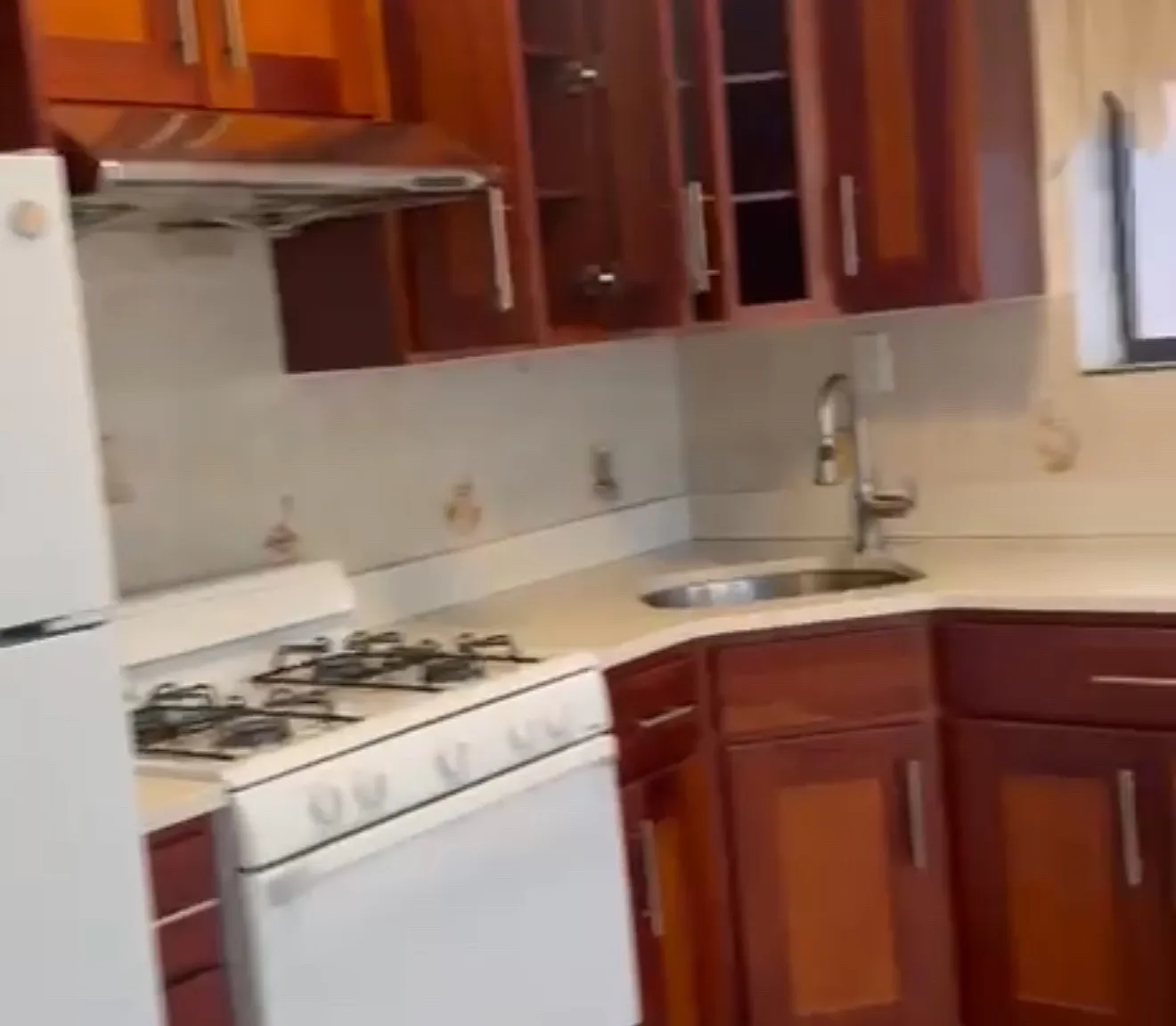2 bed, 1.5 bath, $2,700 — Photo 4