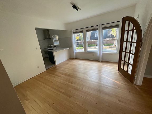 5th image of 4525 Holland Ave