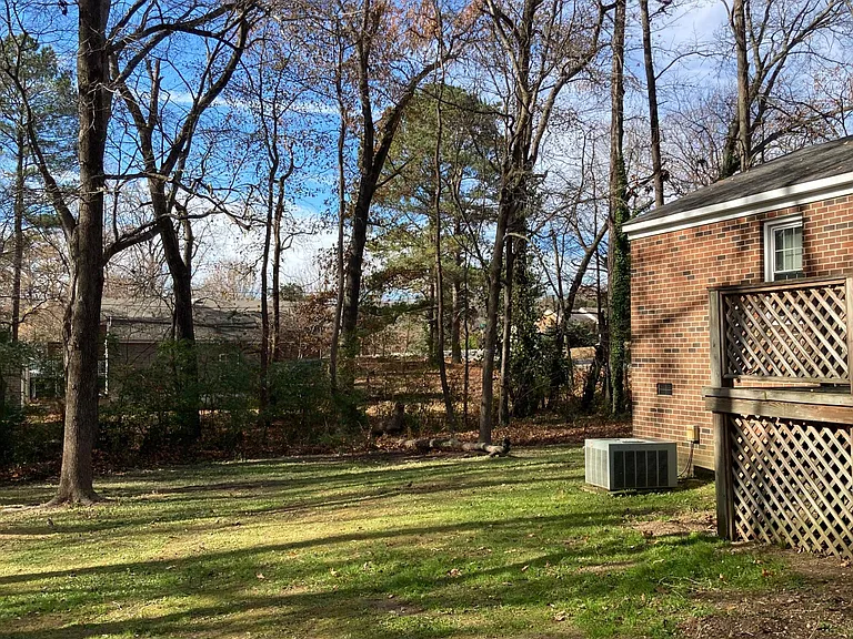 4311 Shillcutt Rd — Photo 10