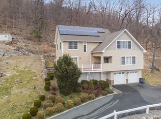 41 Pavilion Ridge Way, Suffern, NY 10901