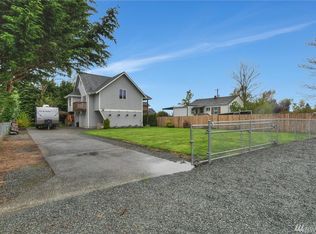 6513 Central Ave, Clinton, WA 98236