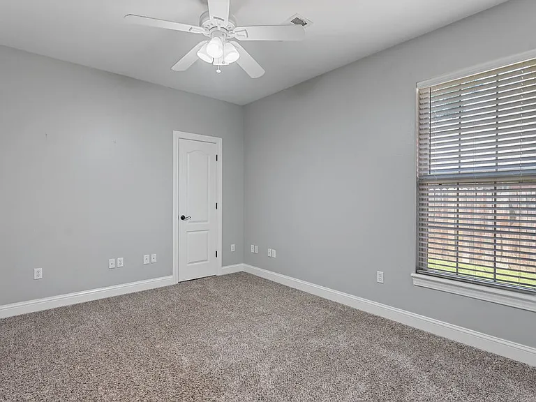 204 Tunbridge Dr — Photo 17
