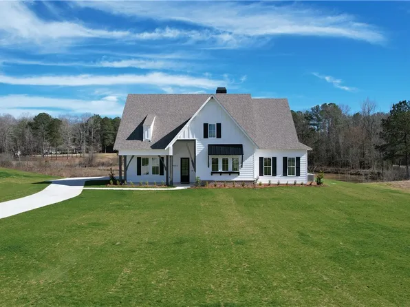4003 Blackberry Ln, Auburn, AL 36830