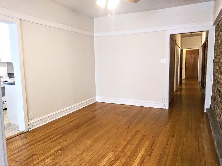 709 W Cornelia Ave #2 — Photo 8