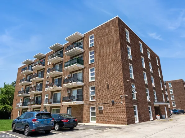 7227 W Higgins Ave Unit 404, Chicago, IL 60656