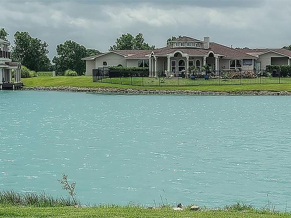 2nd image of 612 Calm Water Cv