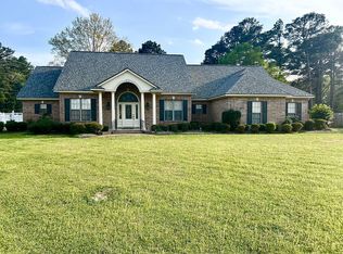 5001 Sweetwater Dr, Benton, LA 71006