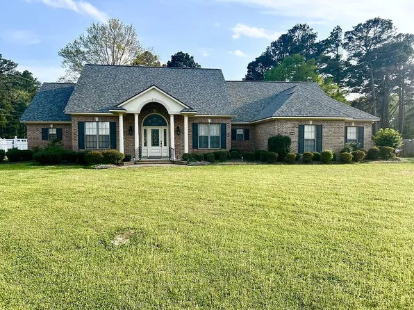 5001 Sweetwater Dr, Benton, LA 71006