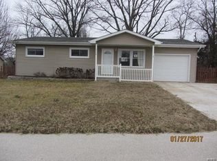 2736 Royal Oak Dr, High Ridge, MO 63049