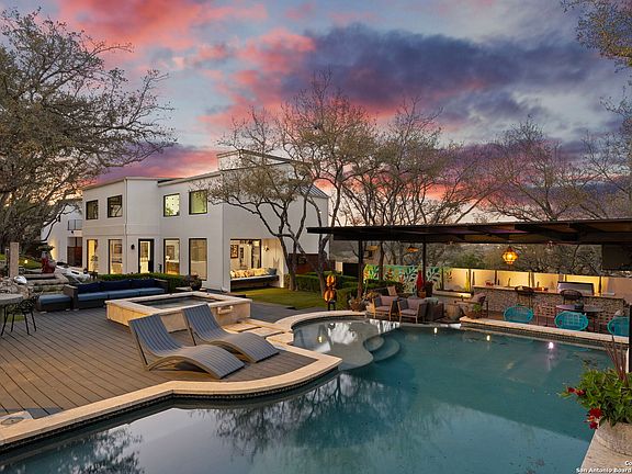 2nd image of 16 Trophy Ridge