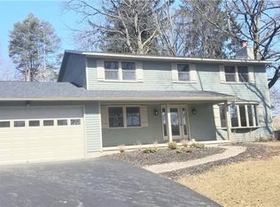 7540 Moccasin Path, Liverpool, NY 13090