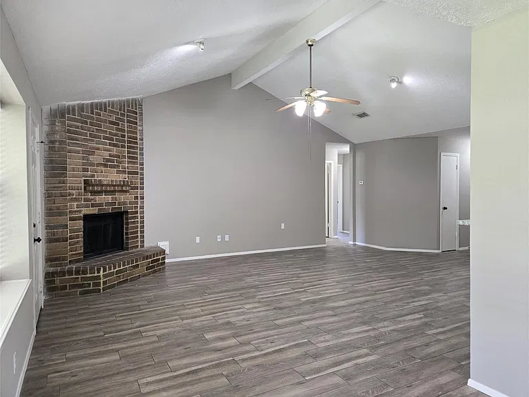24015 Farm Hill Rd — Photo 7