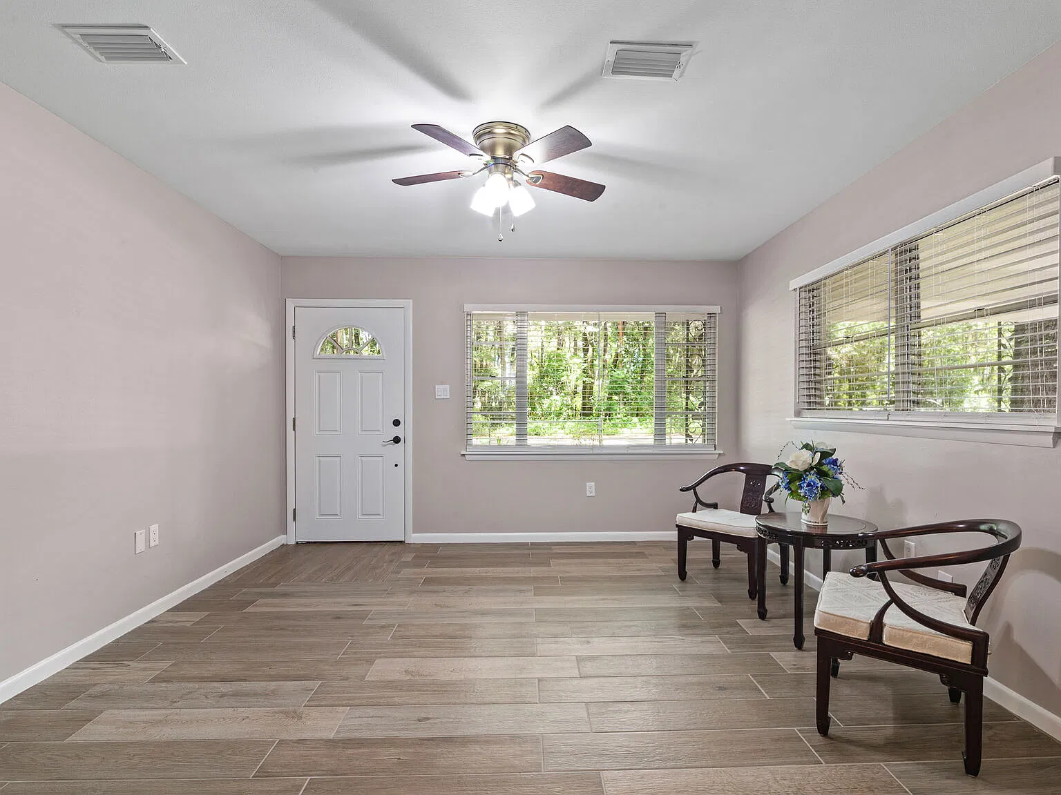 2 bed, 1108 sqft, $1,500 — Photo 3
