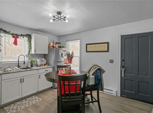 57 Nelson St E, Rumford, RI 02916