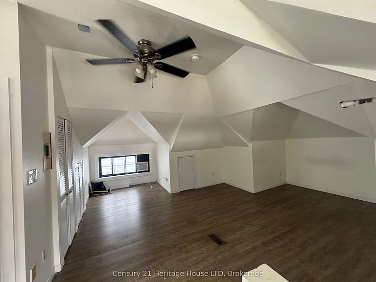 344 Ridge Rd N #3 — Photo 1