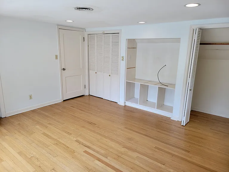 6720 Floyd St — Photo 6