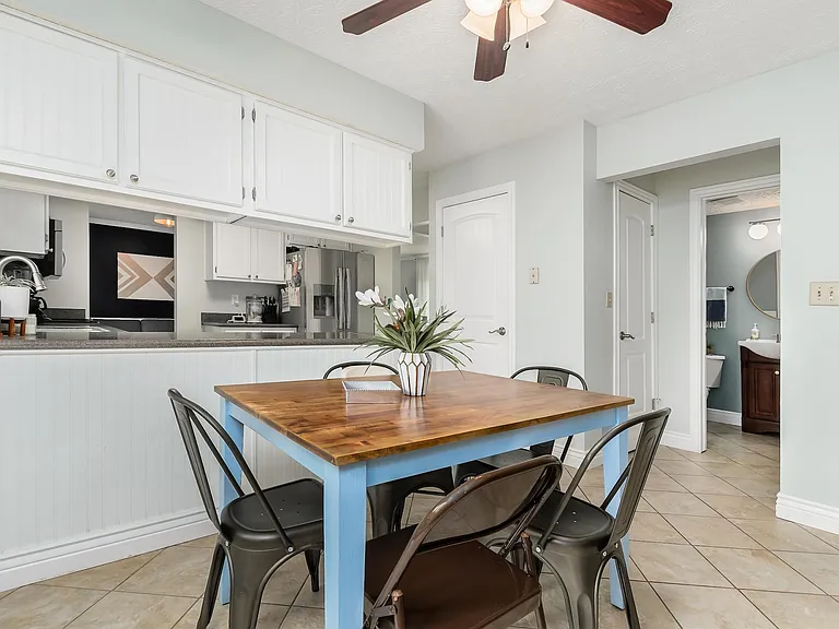 2104 Scottingham Dr — Photo 8