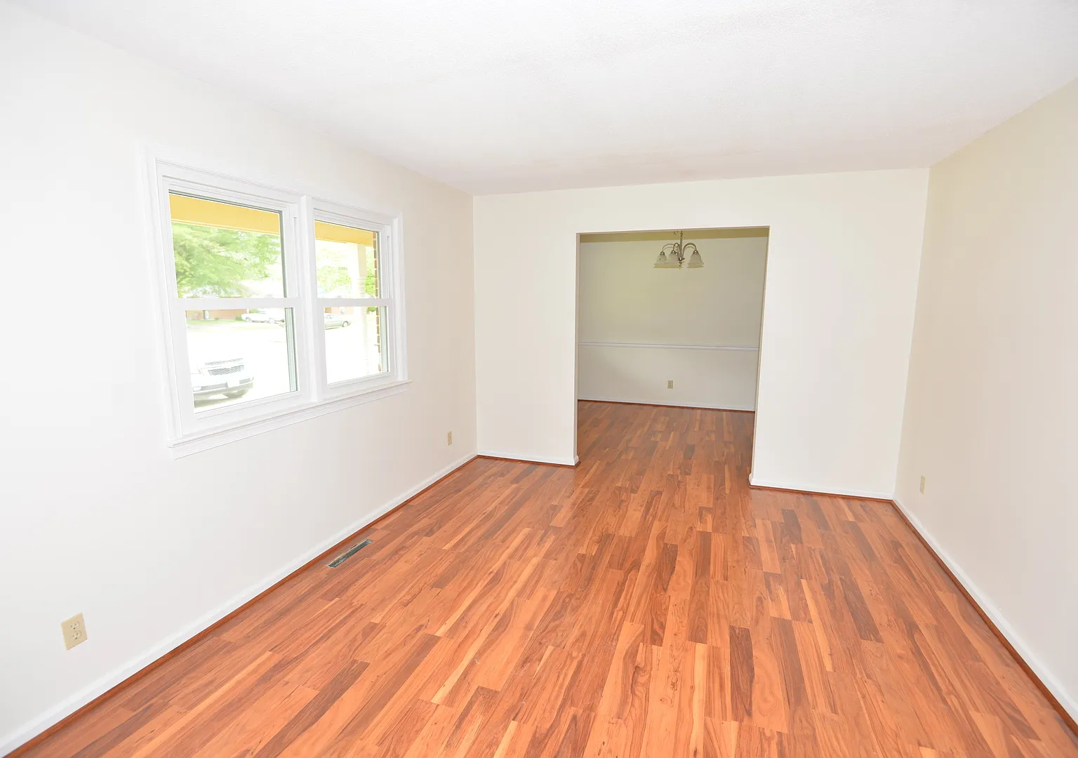 Single Family Ranch in VB — Photo 4