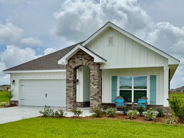 122 Preston Way
