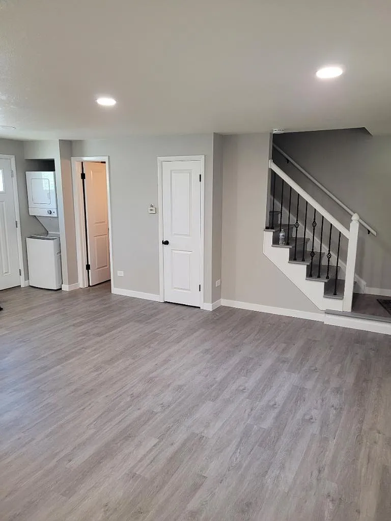 Building Photo - 1525 S Holly St #202