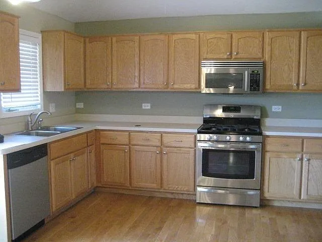 Kitchen's North West Corner