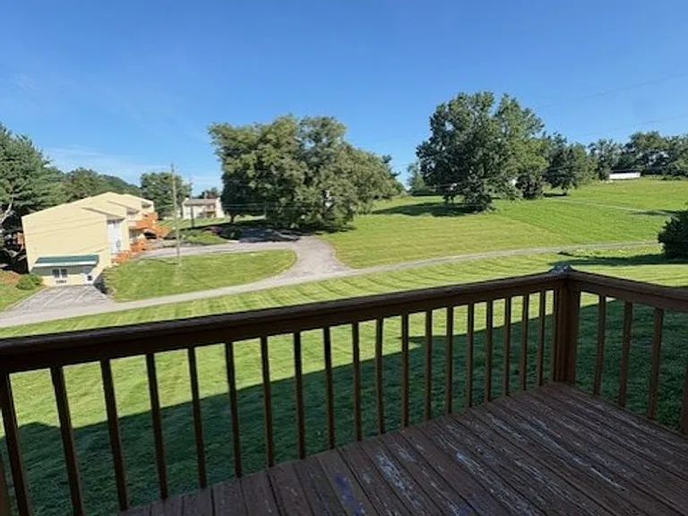 25146 York Dr #32 — Photo 1
