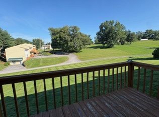 25146 York Dr APT 32, Abingdon, VA 24211