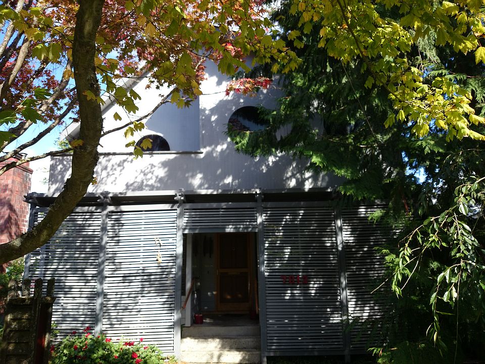 2nd image of 7012 34th Ave NE