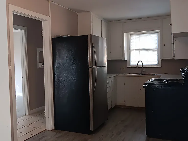 1102 Grape St #A — Photo 14