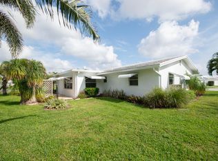 1319 SW Lake Ct, Boynton Beach, FL 33426