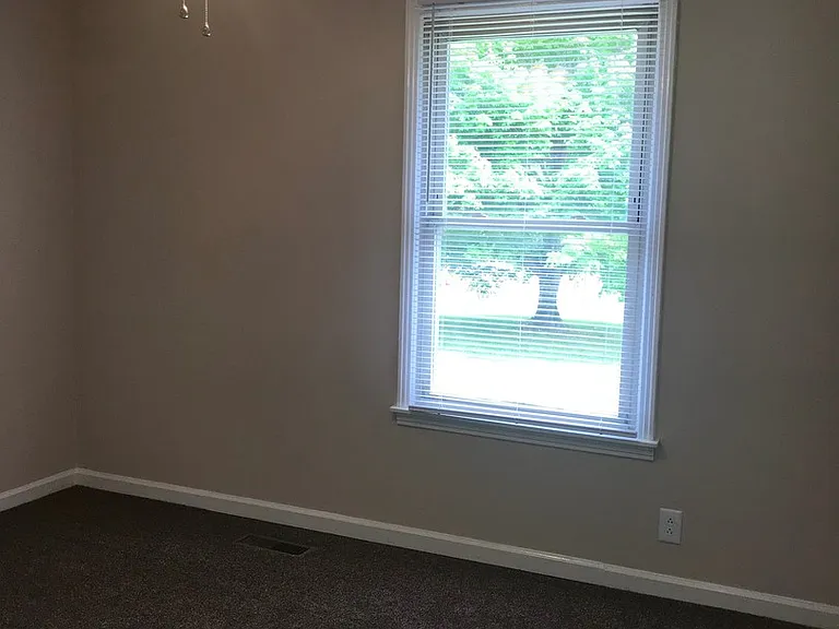 808 Bedford Dr — Photo 11