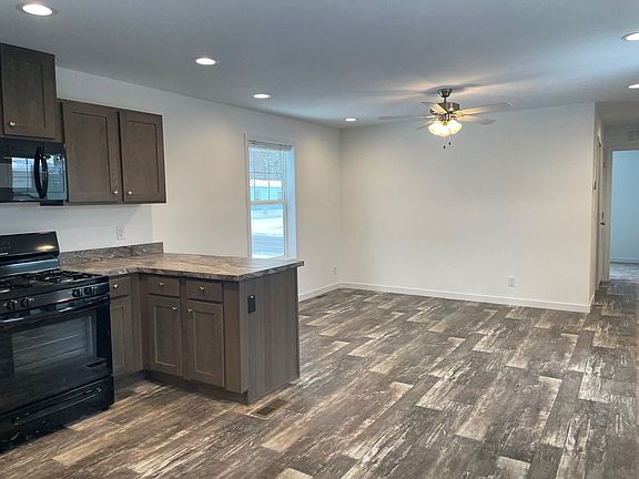5th image of 260 Pin Oak Dr #49
