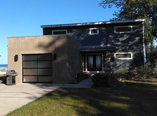 86 N Huron Rd, Au Gres, MI 48703