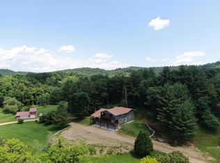 26350 Drake Ln, Cazenovia, WI 53924