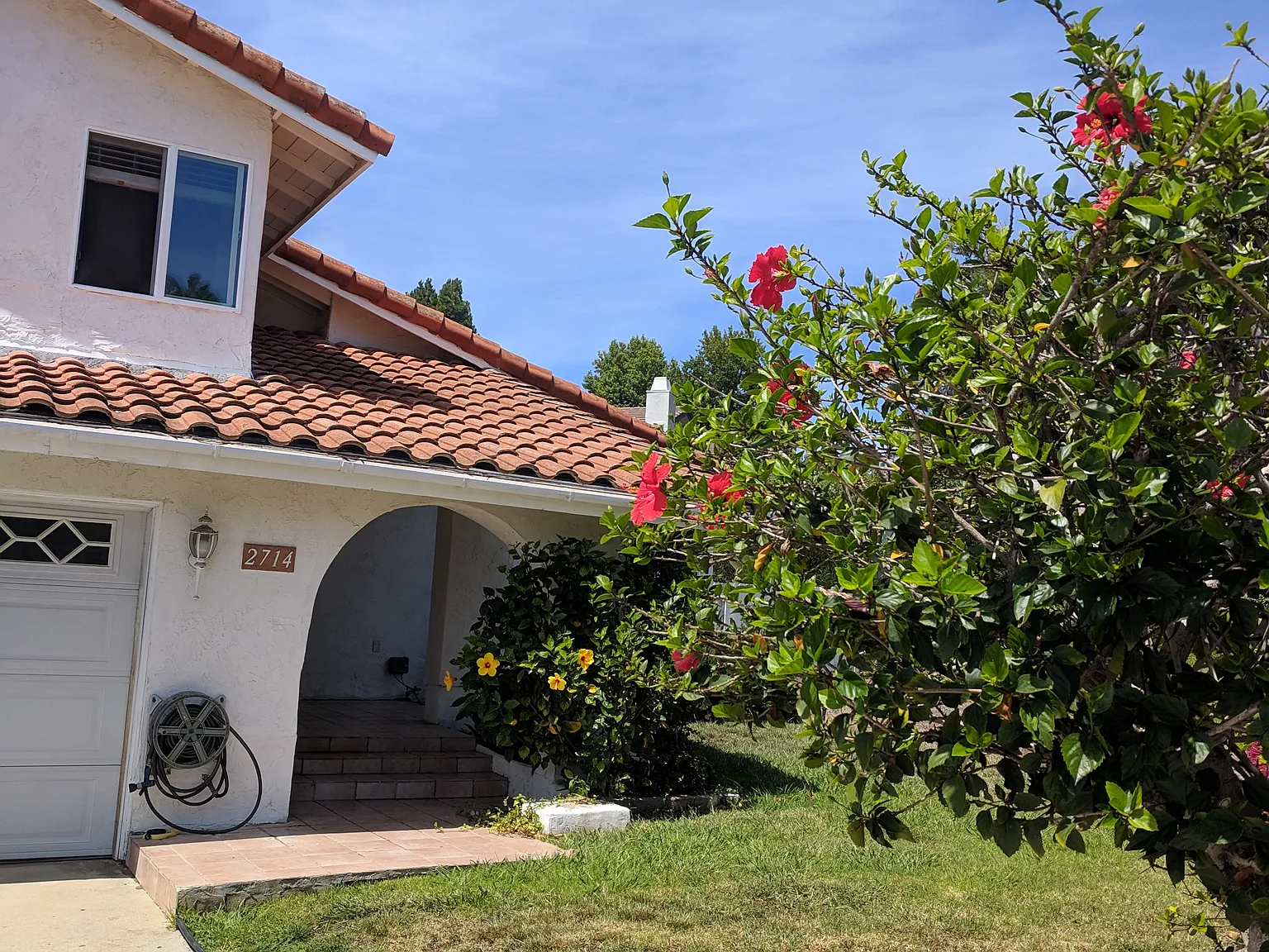 3 bed, 2.5 bath, 1722 sqft, $4,500 — Photo 2