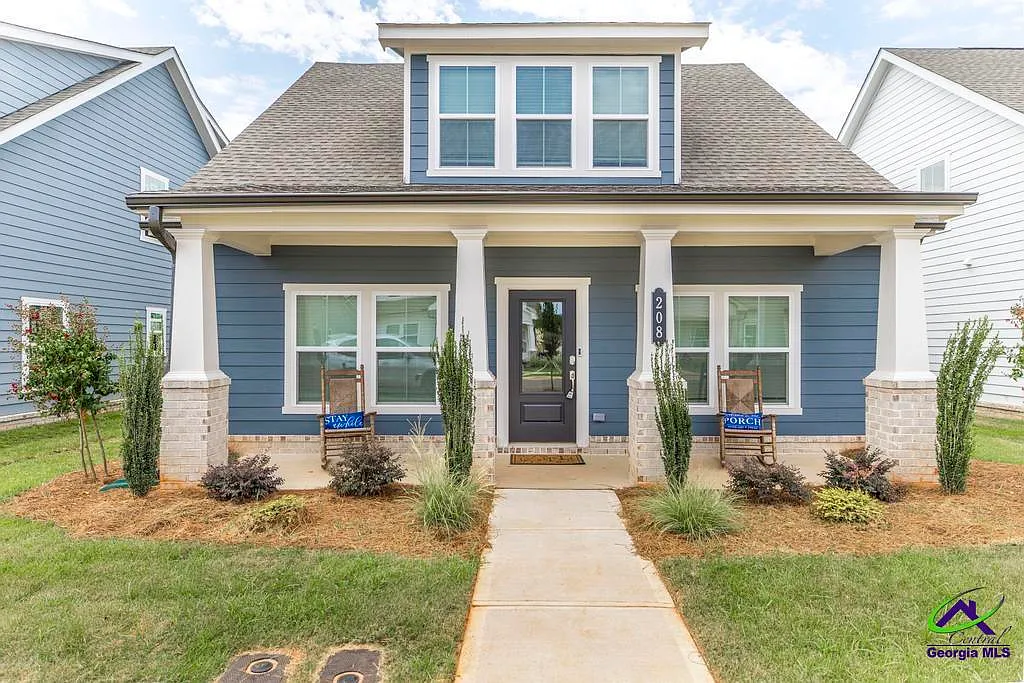 3 bed, 2.5 bath, 1650 sqft, $2,300 — Photo 1