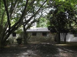 14 Little Oxmead Rd, Burlington, NJ 08016