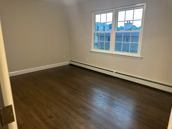 29 Marion Avenue image 16 of 22