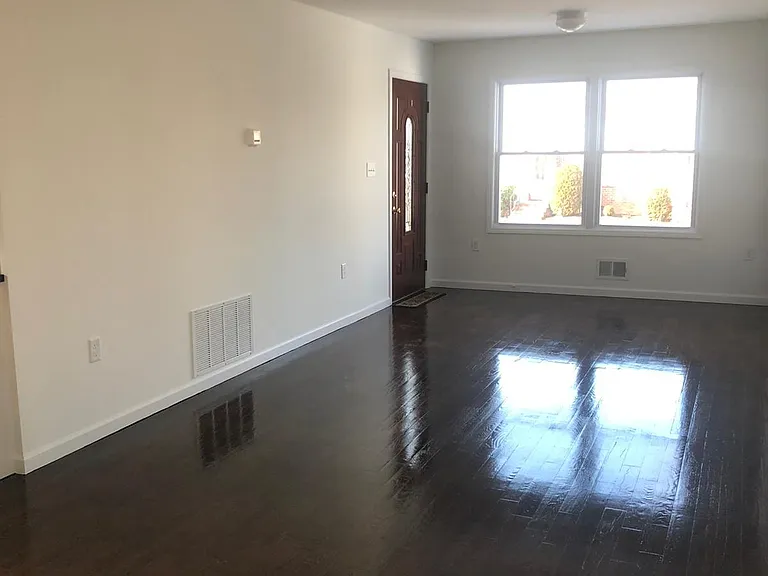 456 Lidgerwood Ave #1 — Photo 6