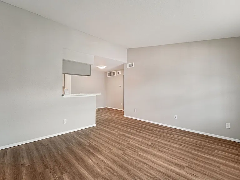 Crosby at Westchase Apartments — Photo 96