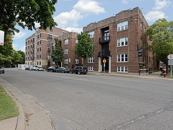 4th image of 208 Western Ave N #C