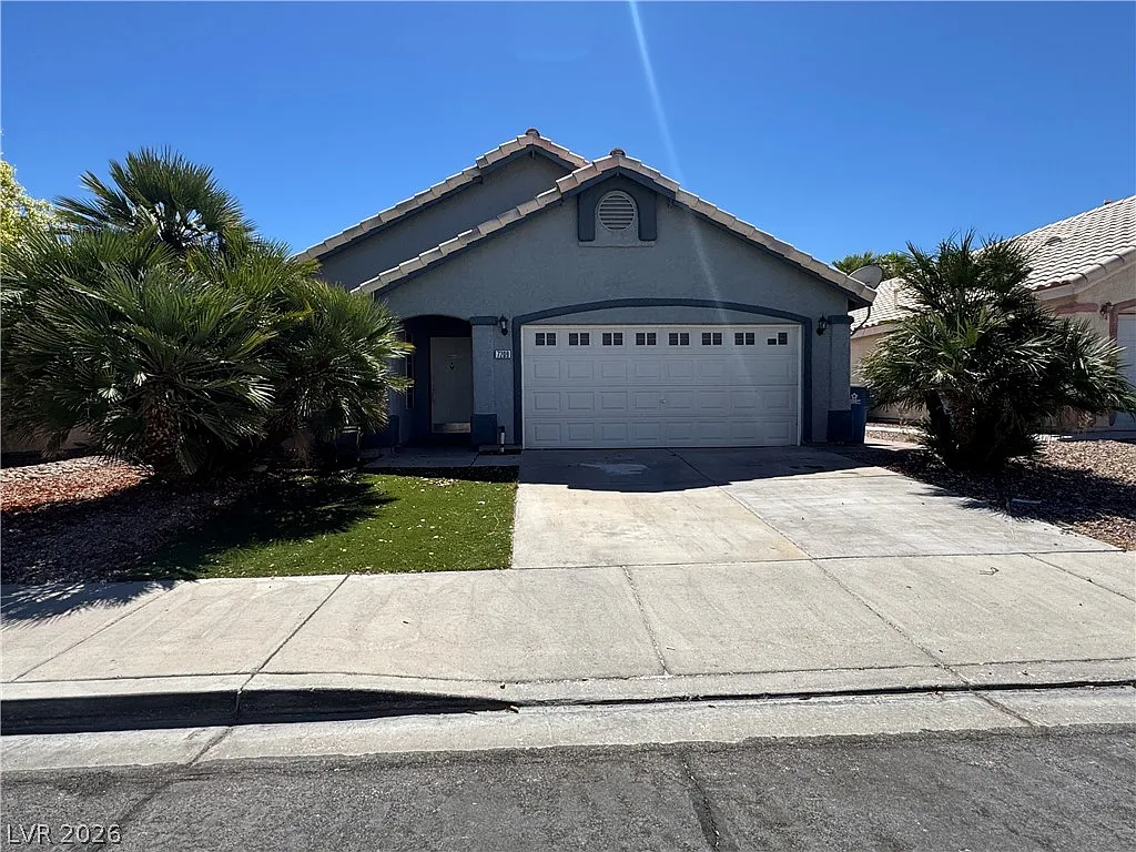 4 bed, 2.0 bath, 1865 sqft, $2,300 — Photo 3