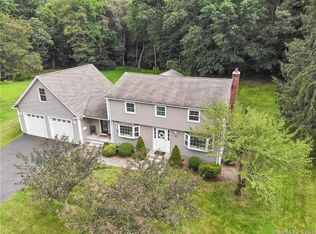 20 Hemlock Dr, Enfield, CT 06082